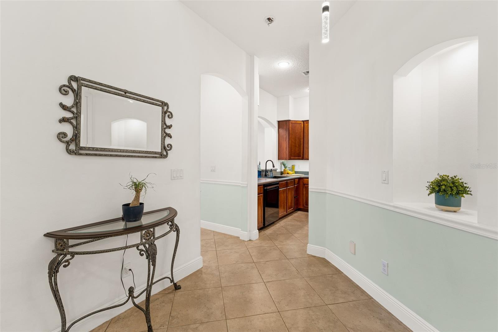 PERLAS DEL MAR CONDO - Residential