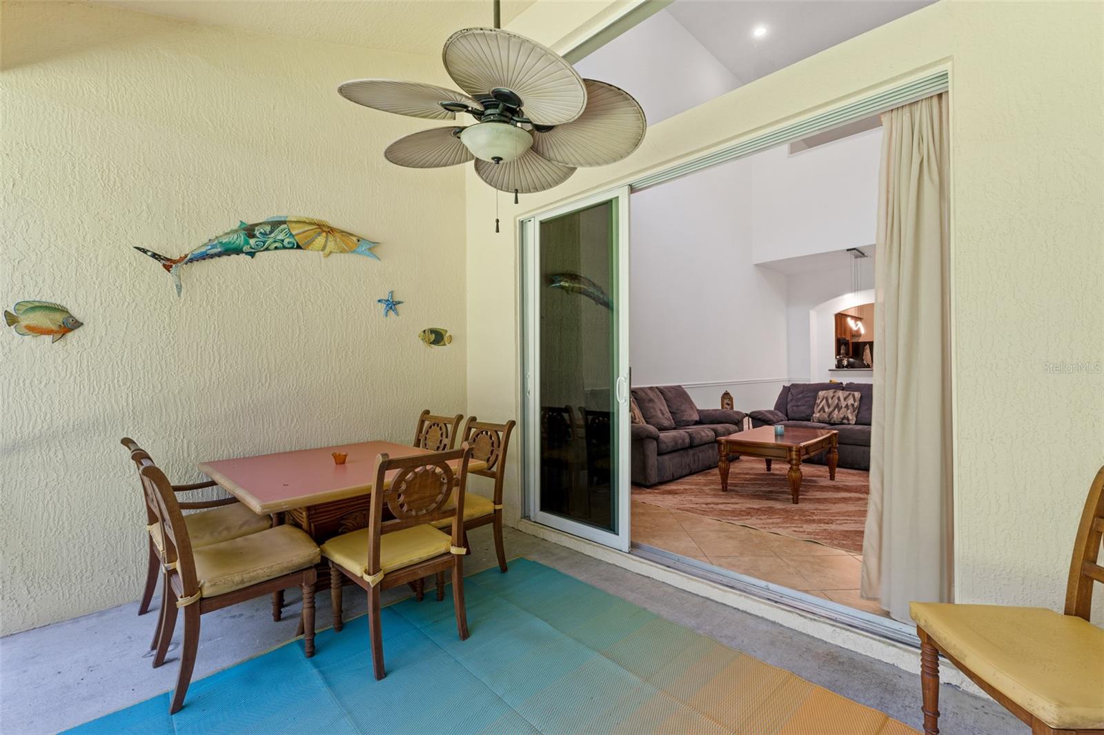 PERLAS DEL MAR CONDO - Residential
