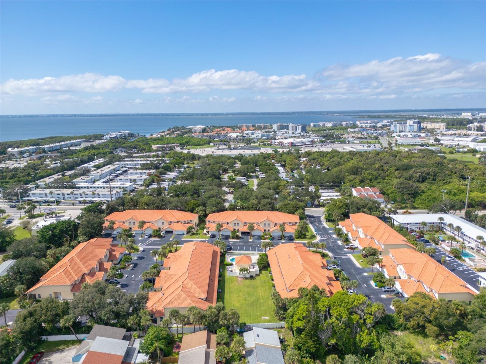 PERLAS DEL MAR CONDO - Residential