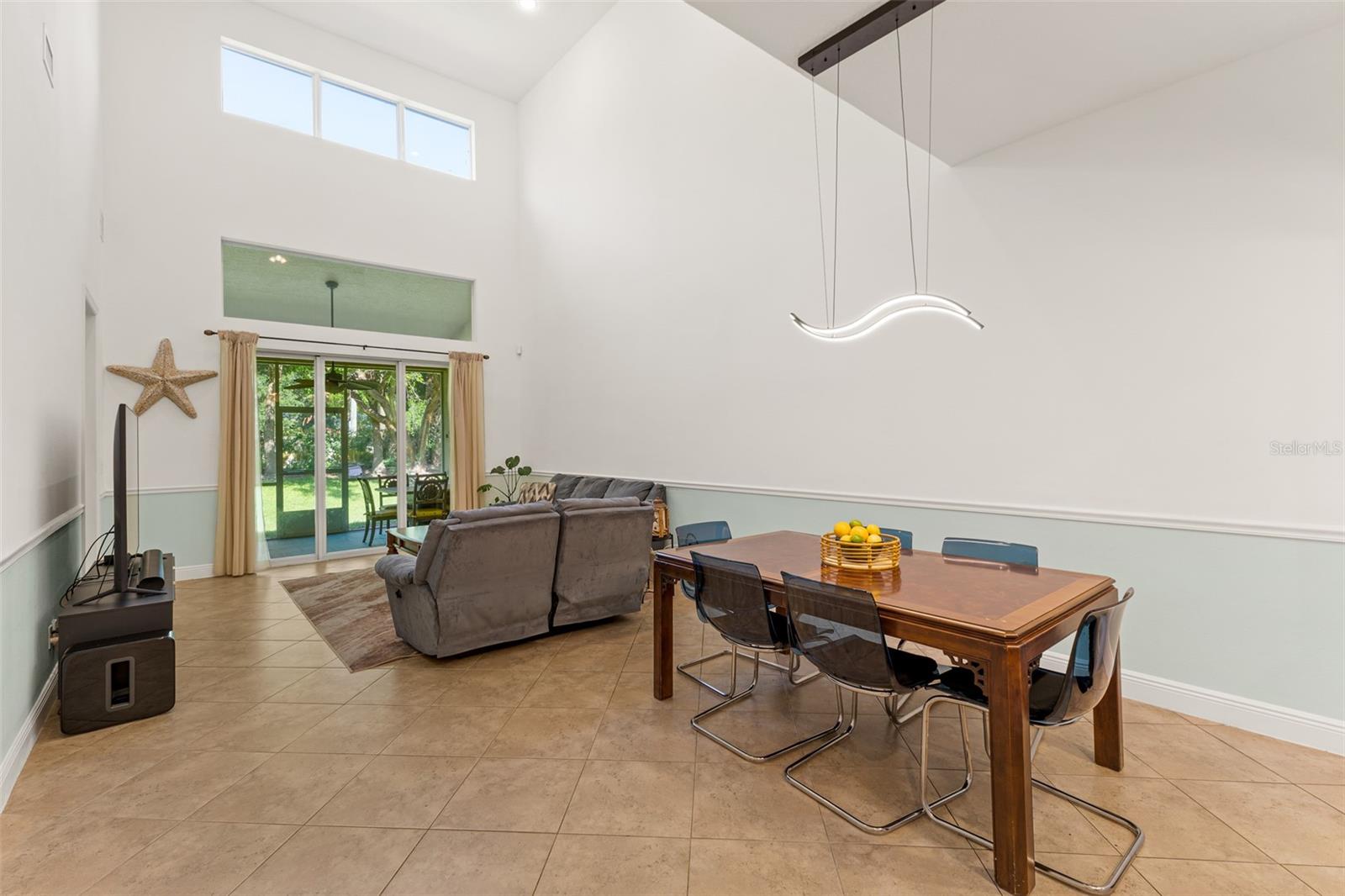 PERLAS DEL MAR CONDO - Residential