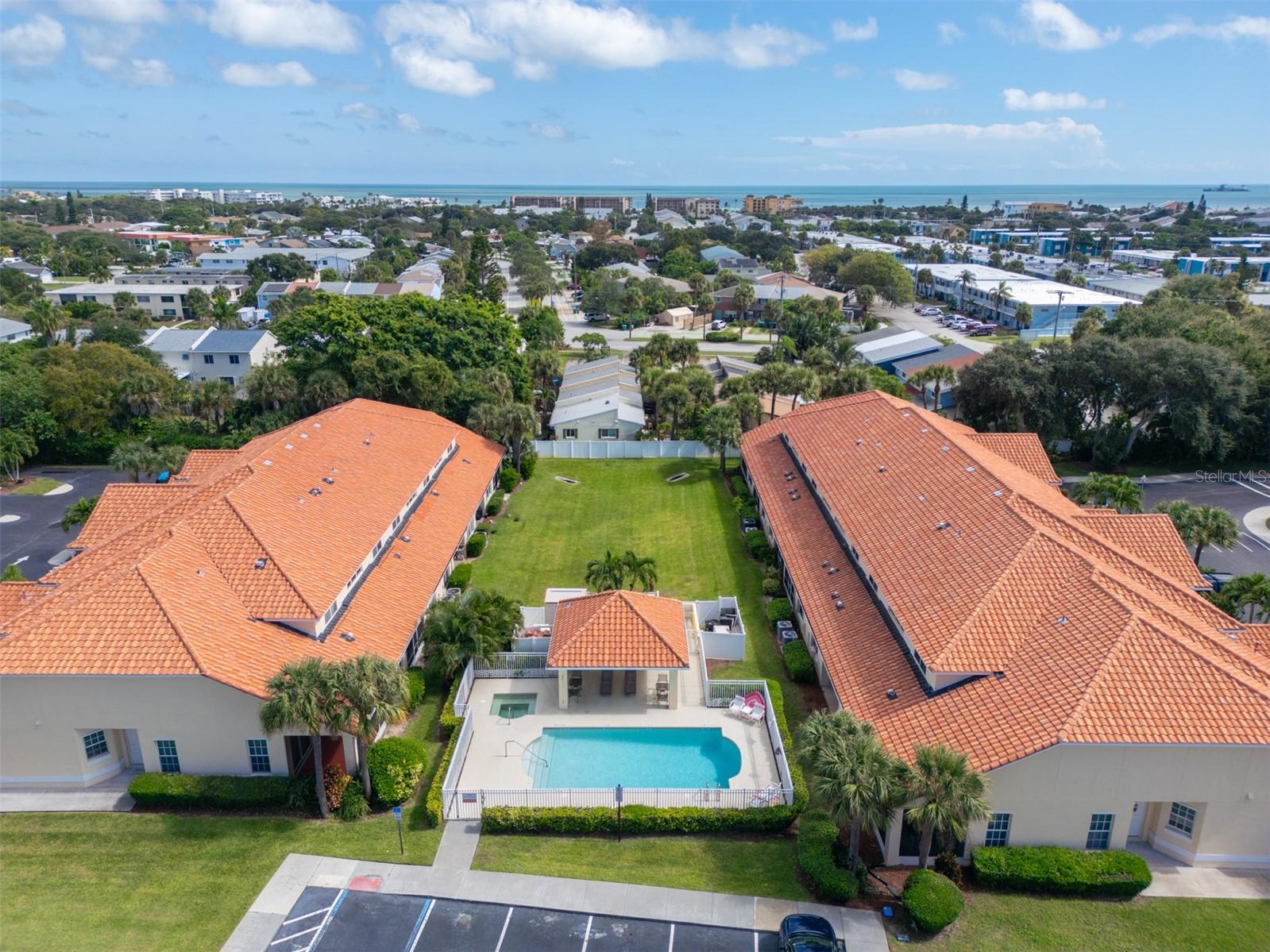 PERLAS DEL MAR CONDO - Residential