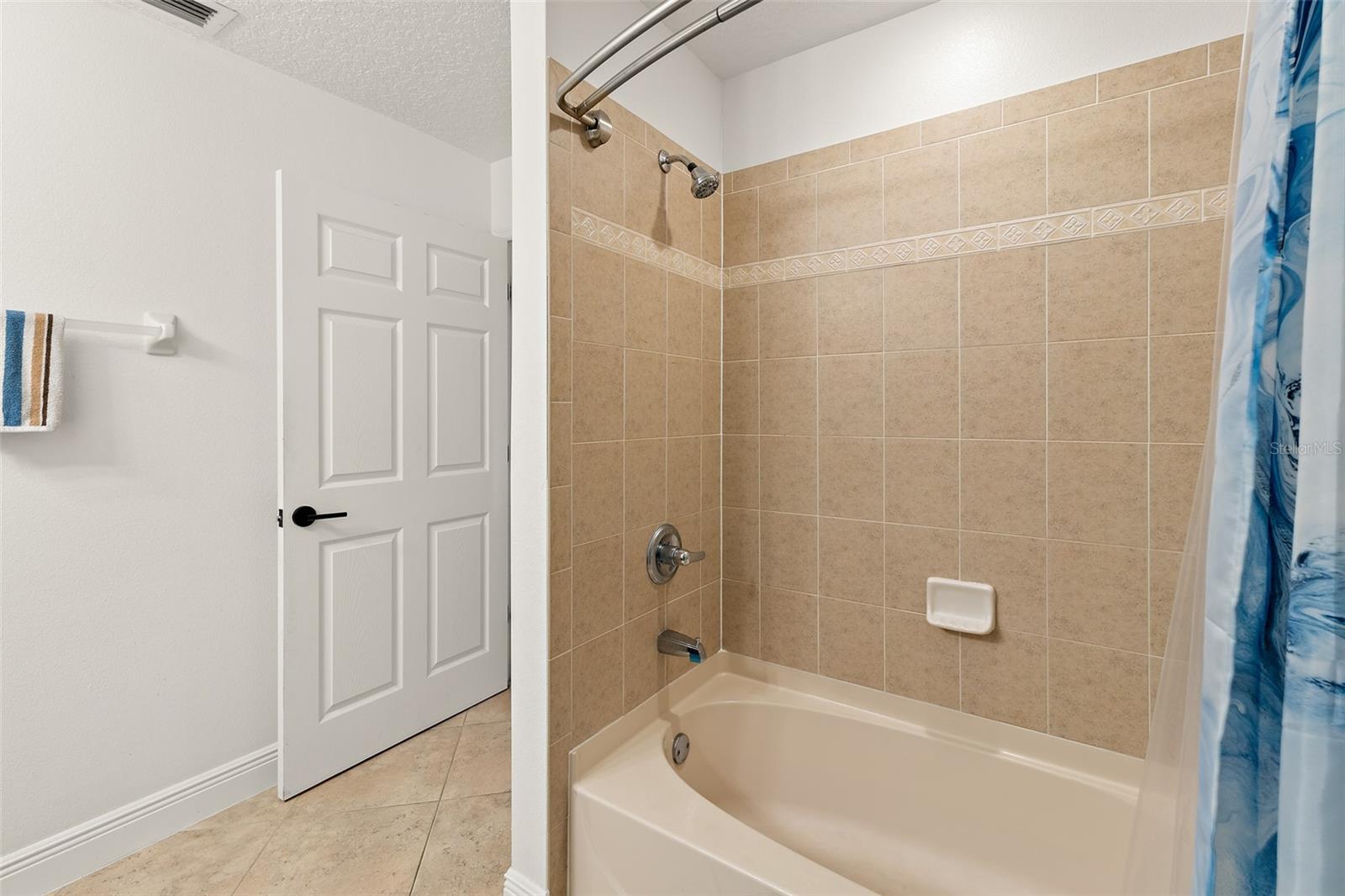 PERLAS DEL MAR CONDO - Residential