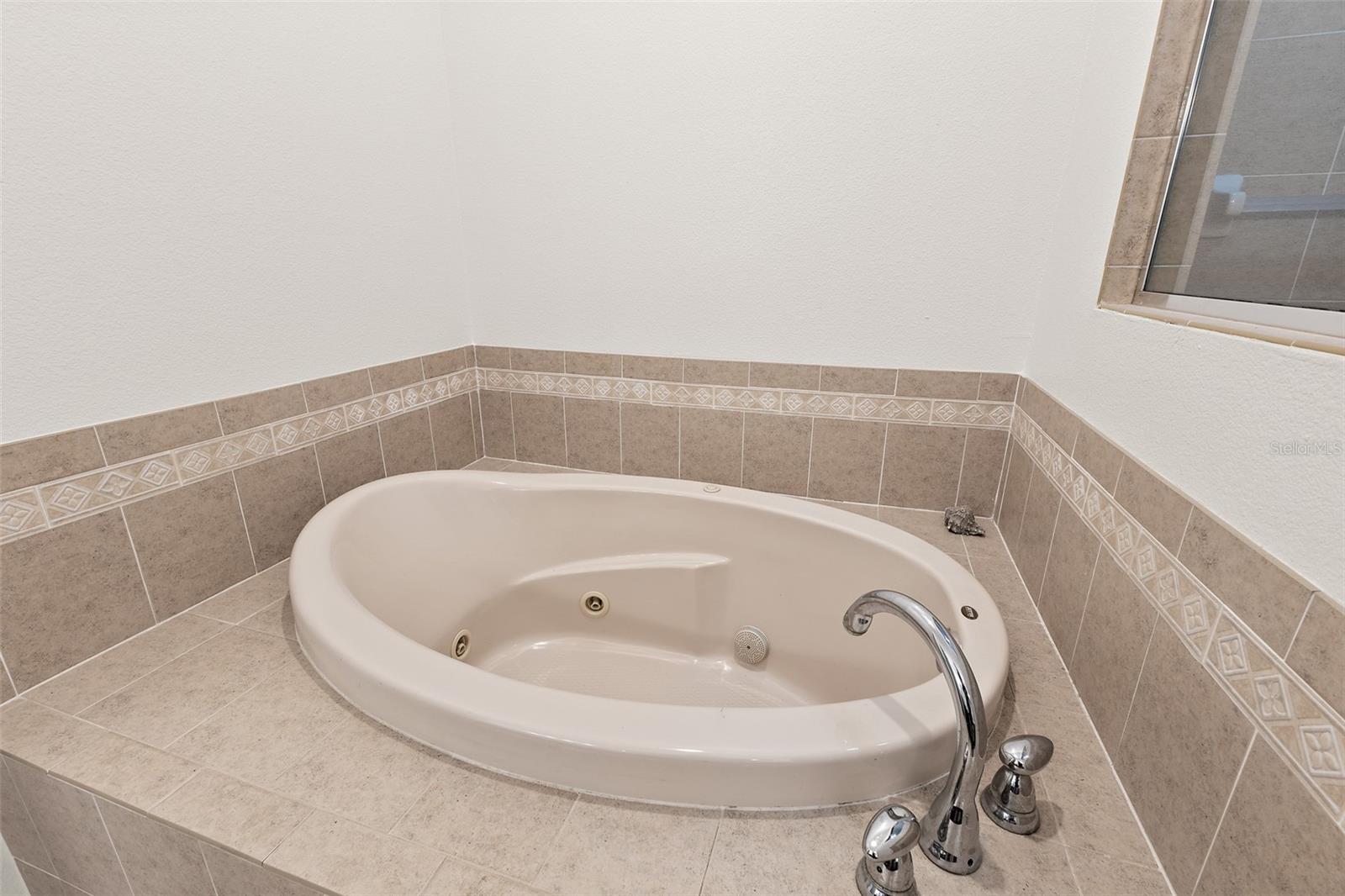 PERLAS DEL MAR CONDO - Residential