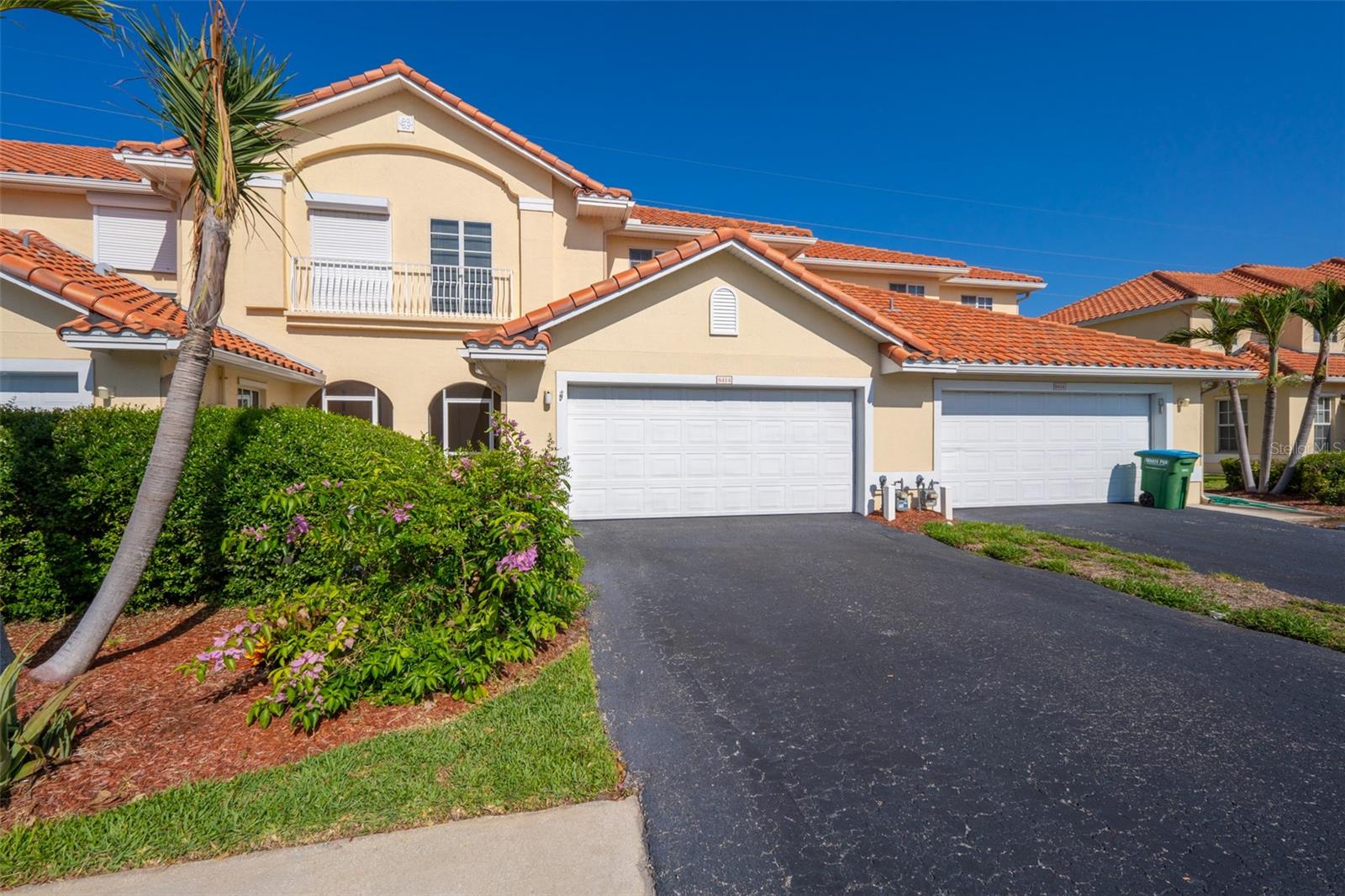 PERLAS DEL MAR CONDO - Residential