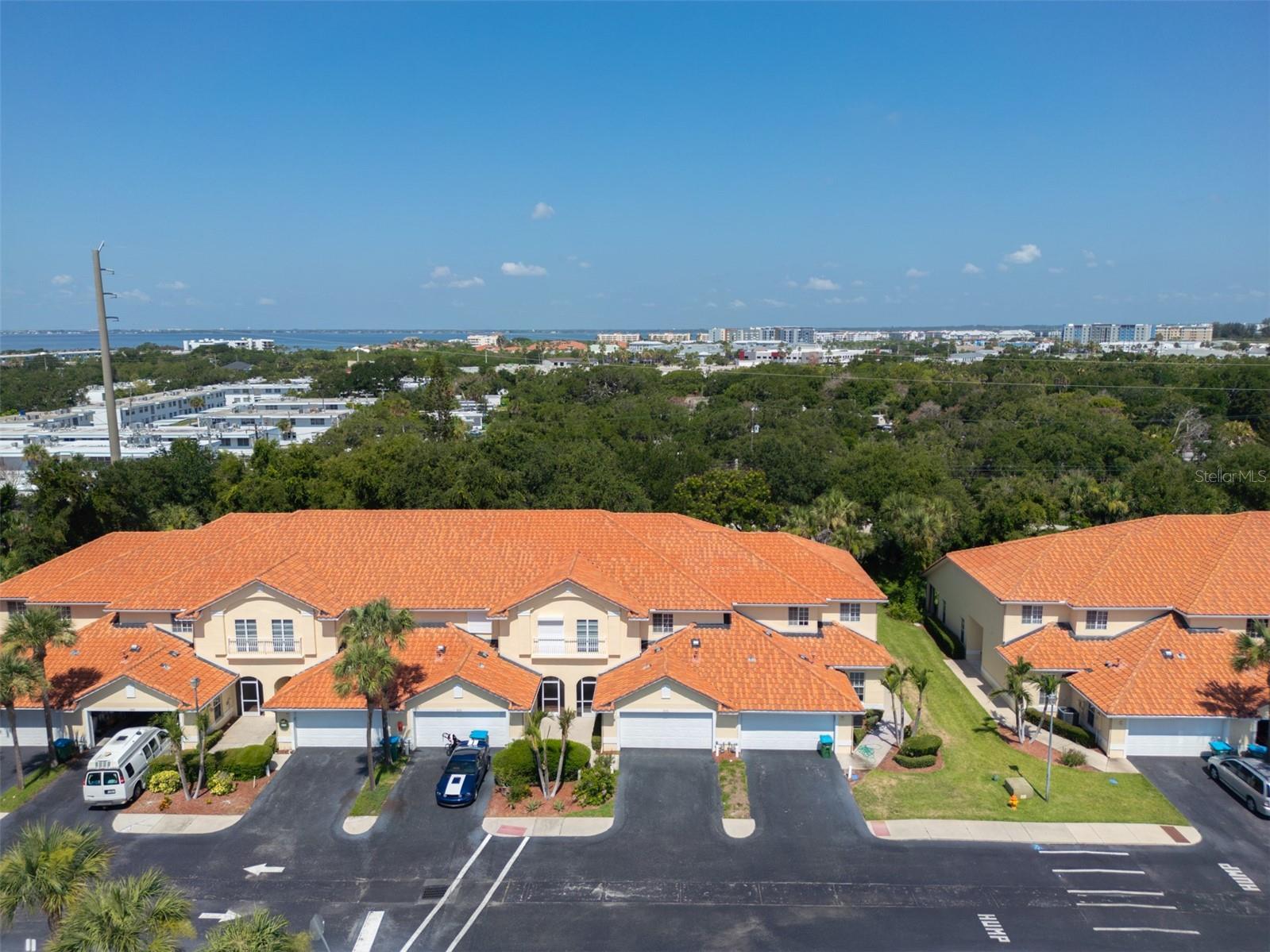 PERLAS DEL MAR CONDO - Residential