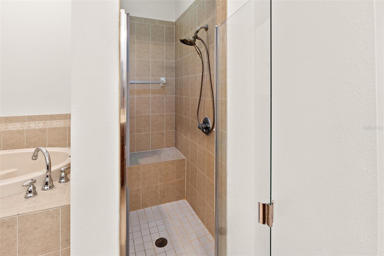 PERLAS DEL MAR CONDO - Residential