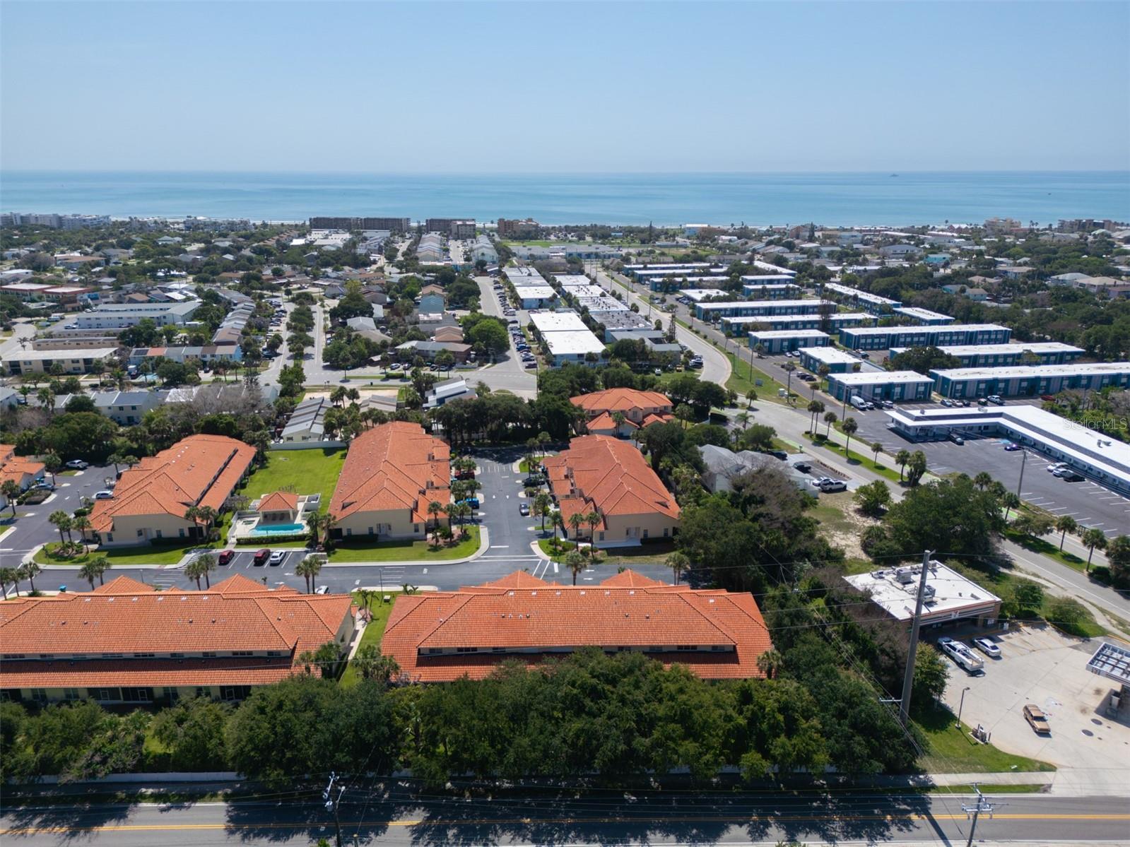 PERLAS DEL MAR CONDO - Residential