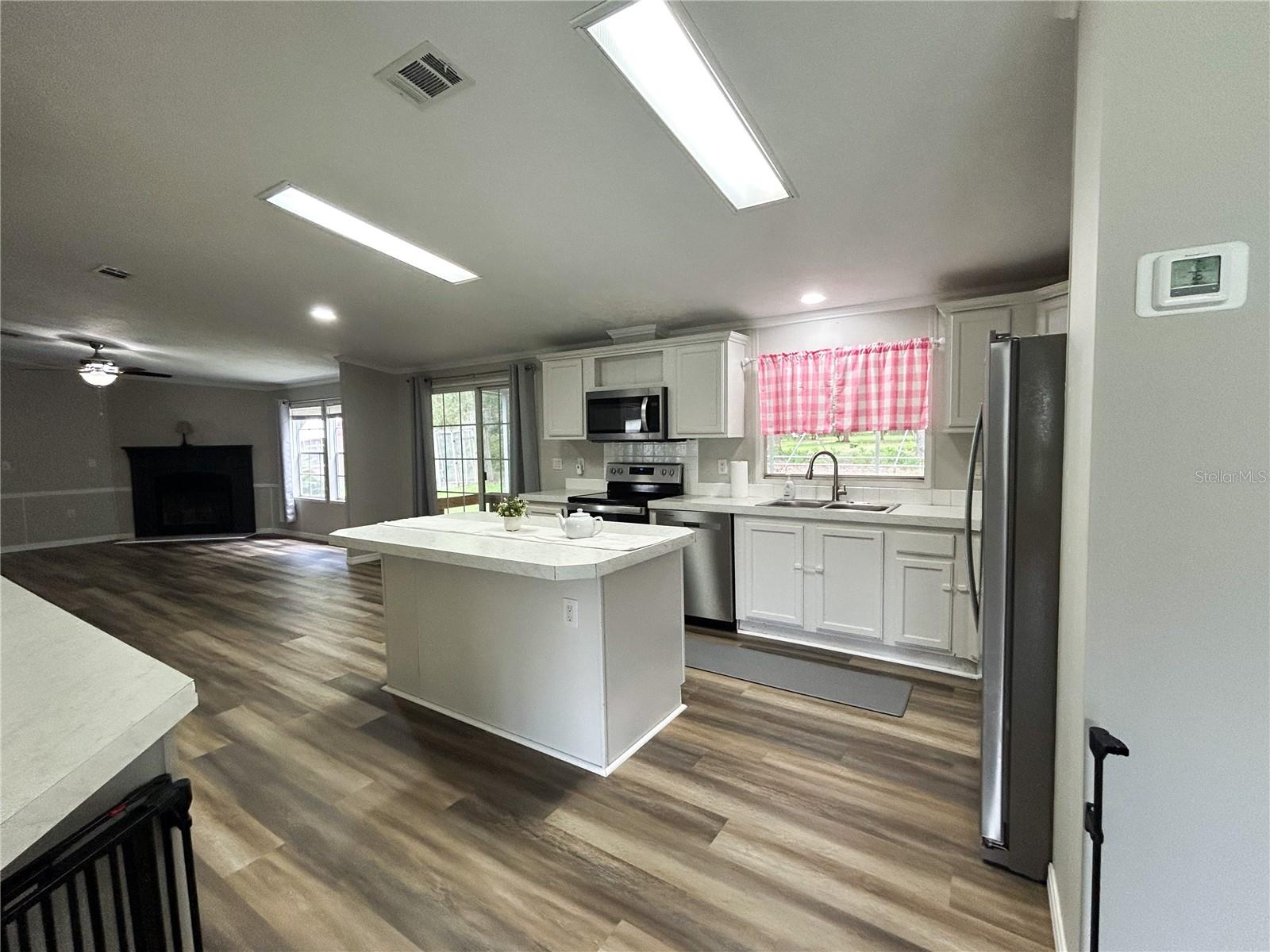 QUAIL ROOST ESTATES UNREC - Residential