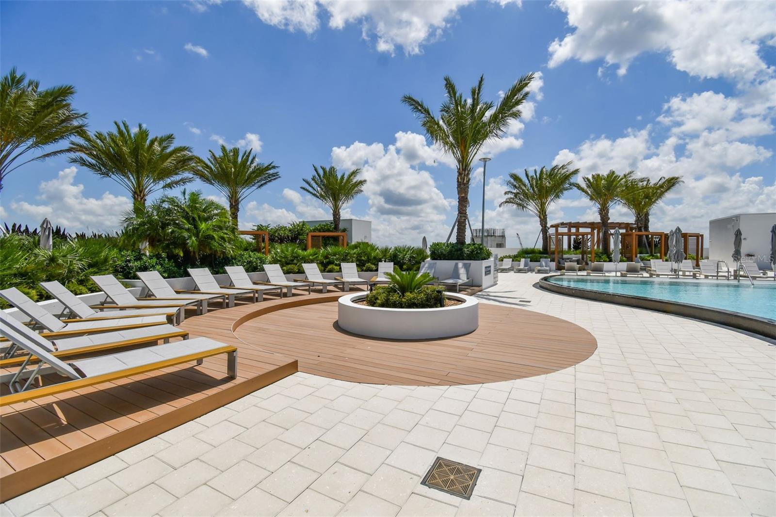 MARINA POINTE EAST - Residential