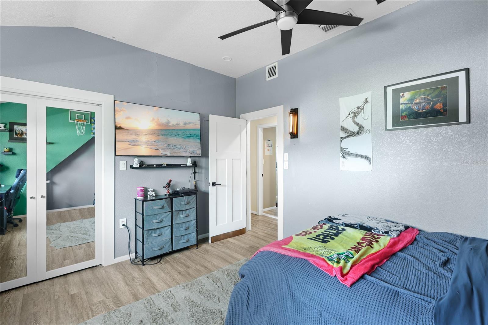 BAY POINT CORR OF - Residential