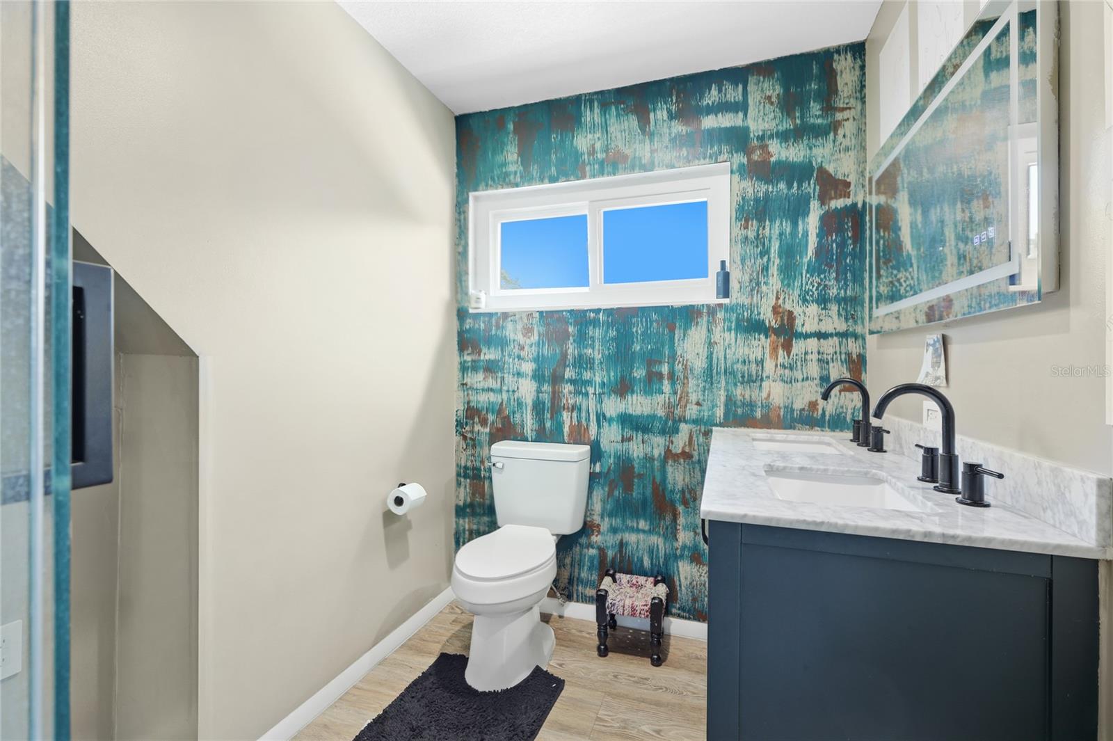 BAY POINT CORR OF - Residential