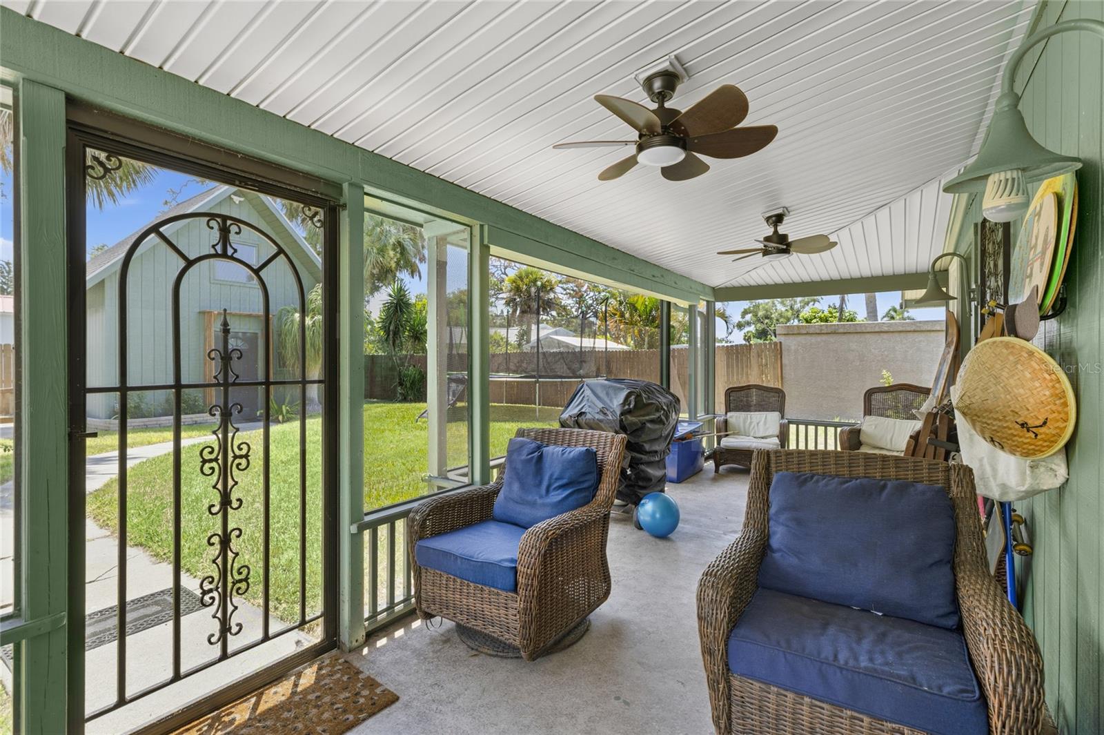 BAY POINT CORR OF - Residential