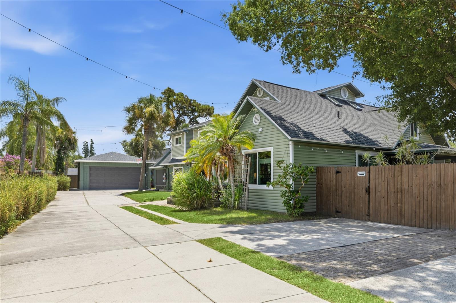 BAY POINT CORR OF - Residential