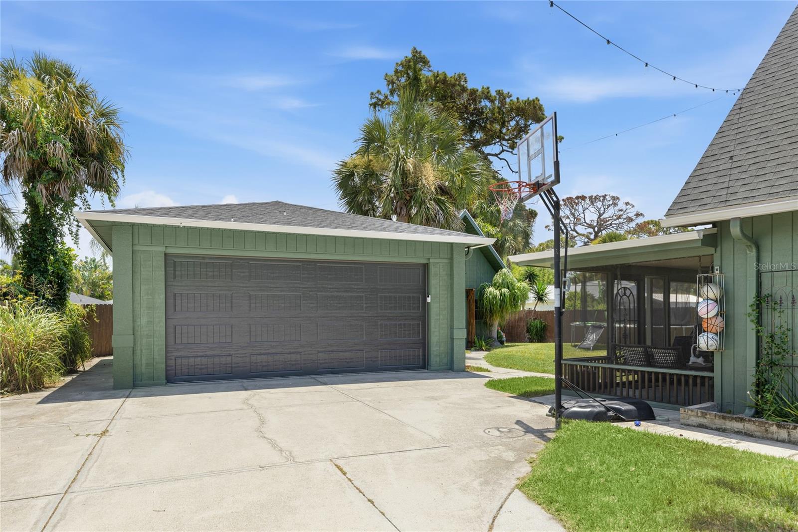 BAY POINT CORR OF - Residential