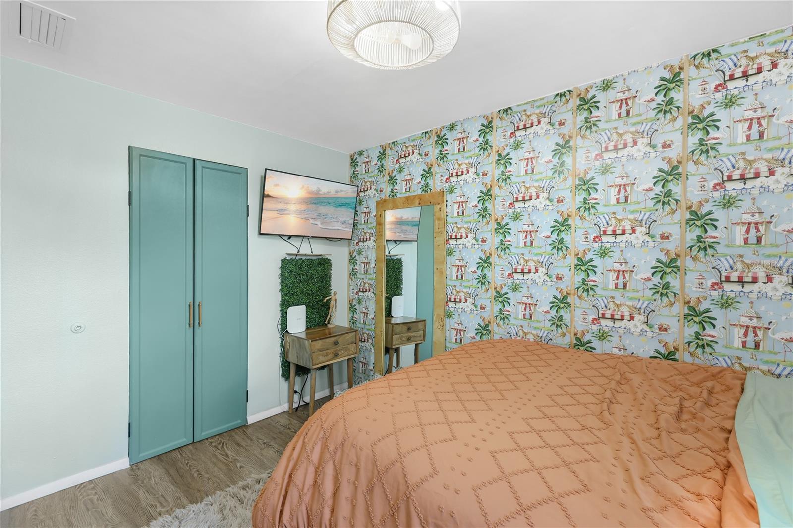 BAY POINT CORR OF - Residential
