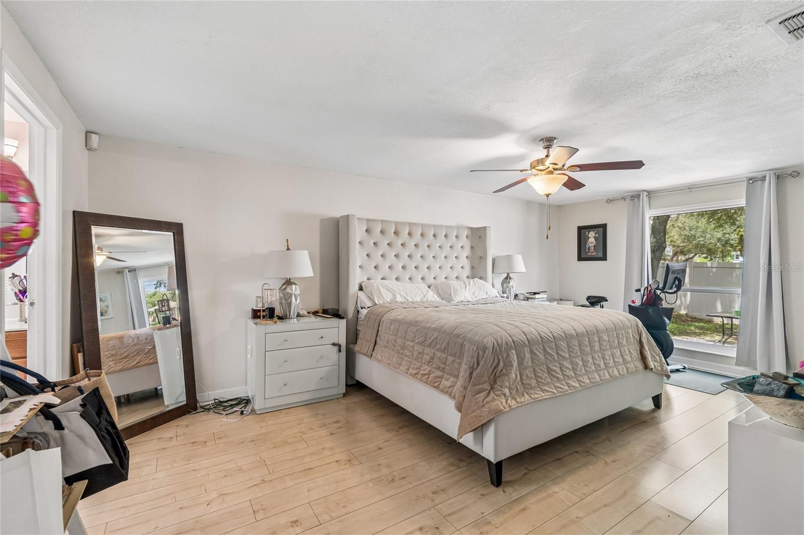 MANDARIN LAKES - Residential