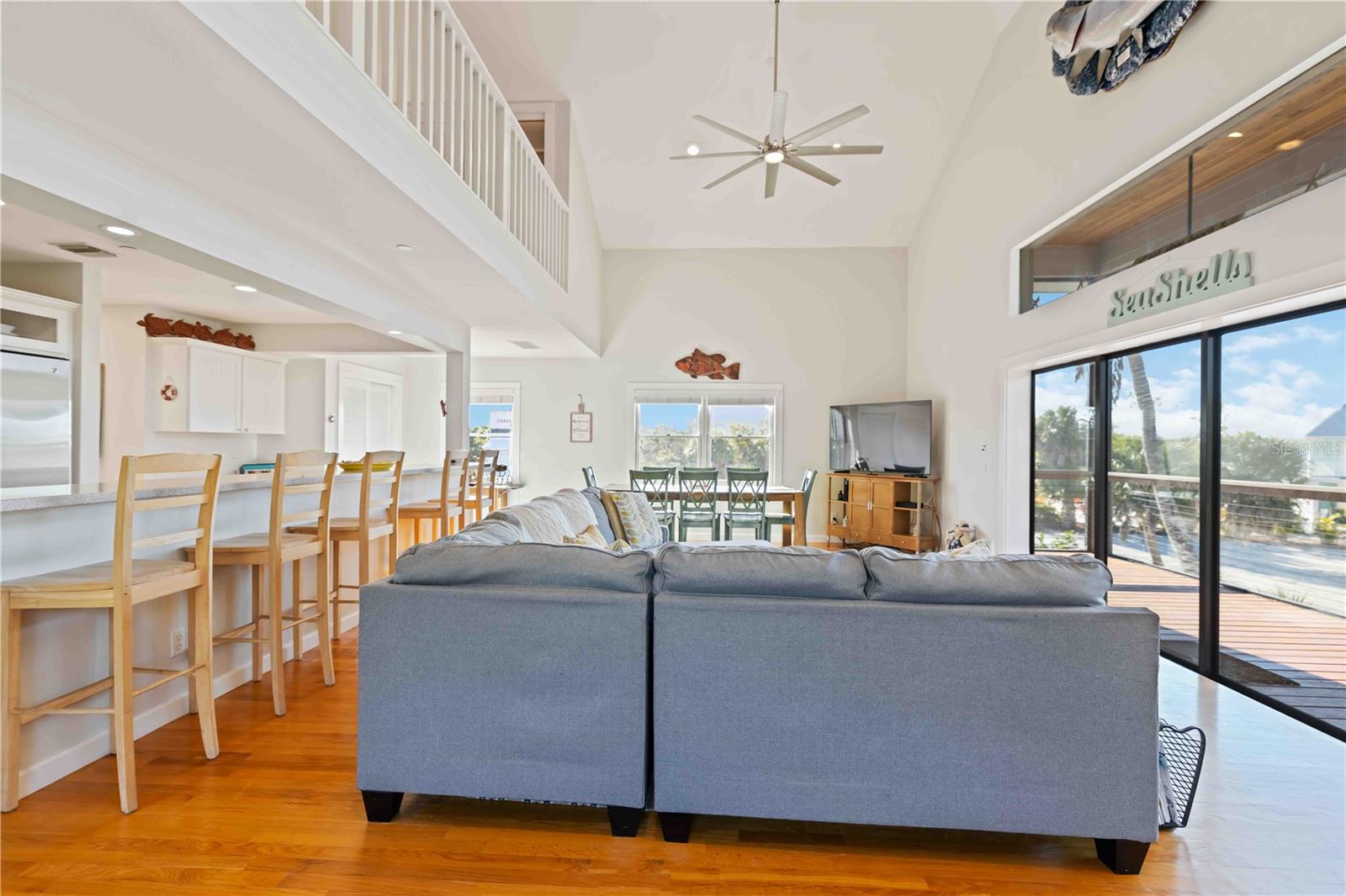 PALM ISLAND ESTS - Residential