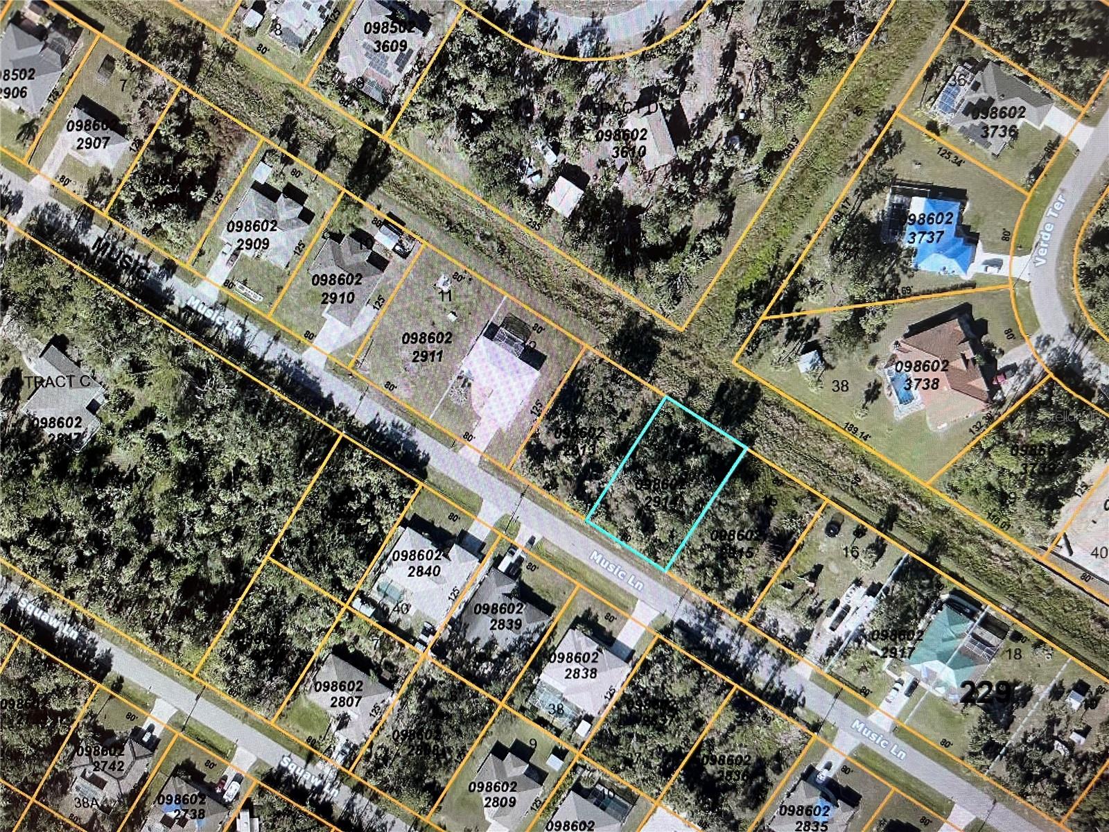 This great residential lot sits in a neighborhood with other newer homes. This is not in a flood zone and no deed restrictions, CDD or HOA fees. Excellent location minutes from I-75 & Tamiami Trail! Convenient to Florida’s best beaches. Residential parcel, zoned for a single family home. PRICED TO SELL!