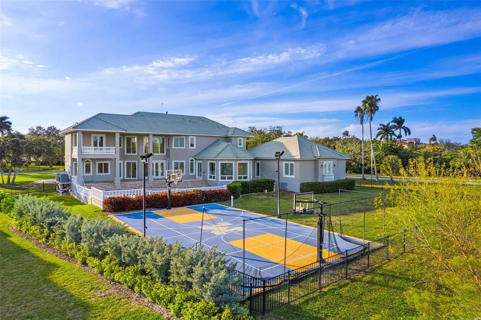 TIERRA VERDE - Residential