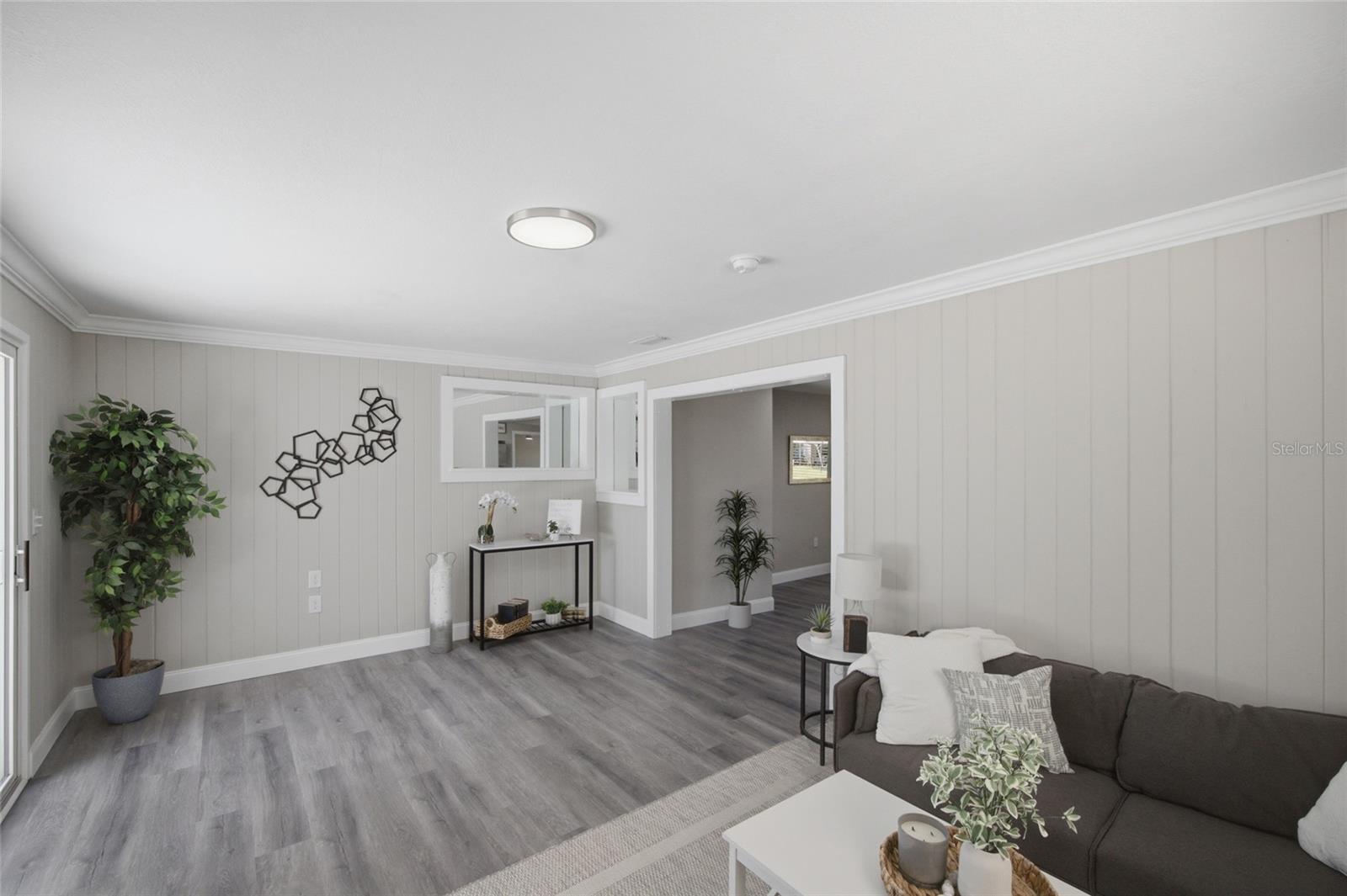 PALM RIDGE MANOR 1ST ADD - Residential