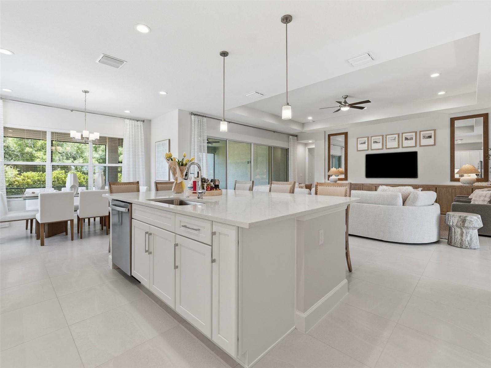 VALENCIA RIDGE - Residential