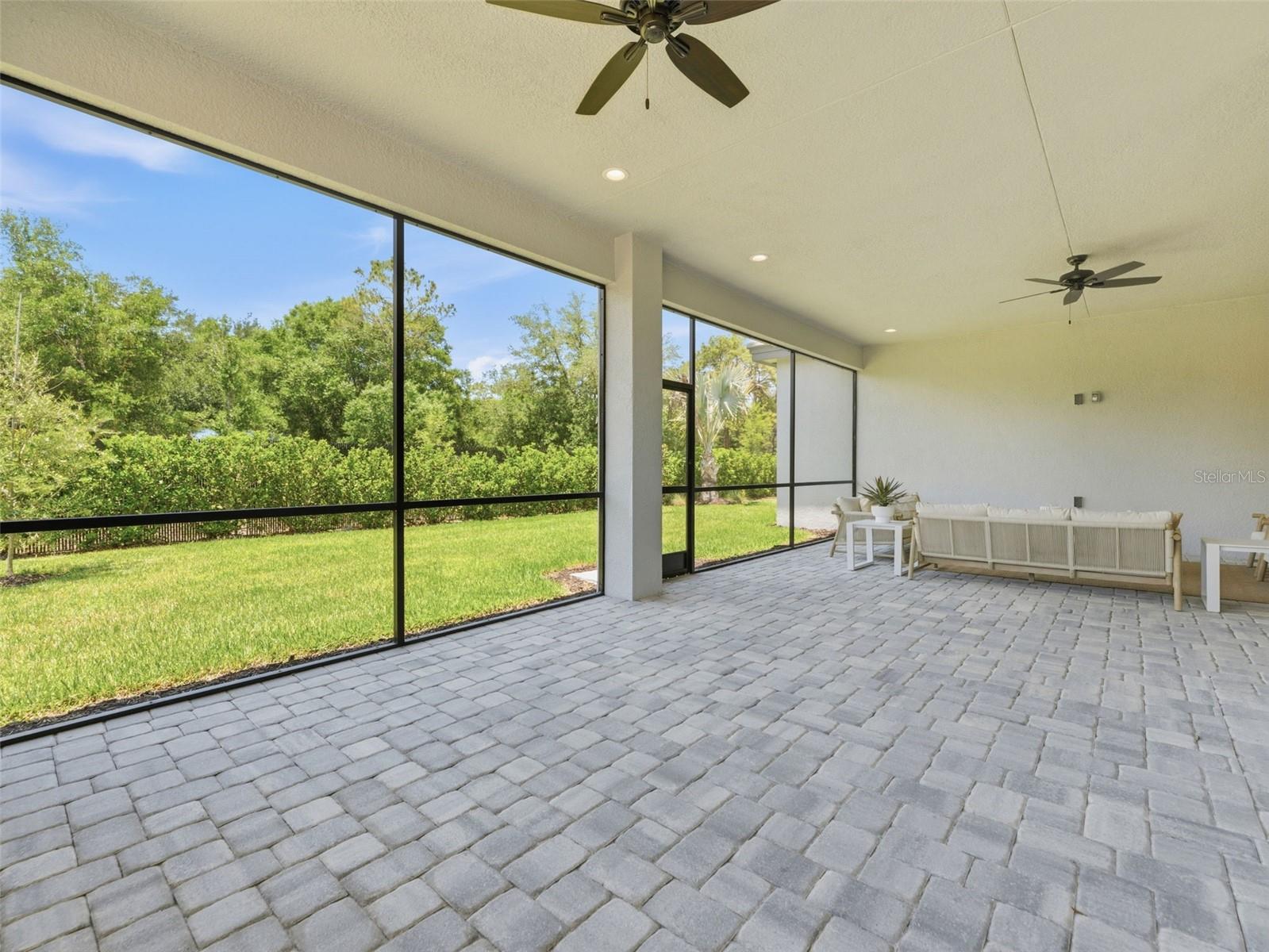 VALENCIA RIDGE - Residential