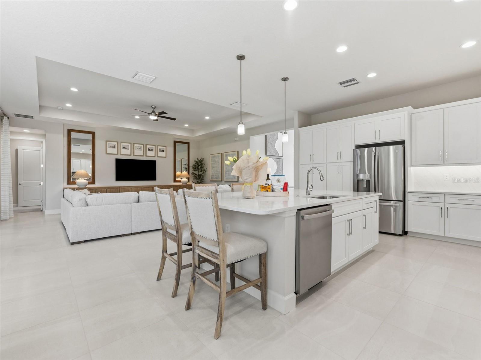 VALENCIA RIDGE - Residential