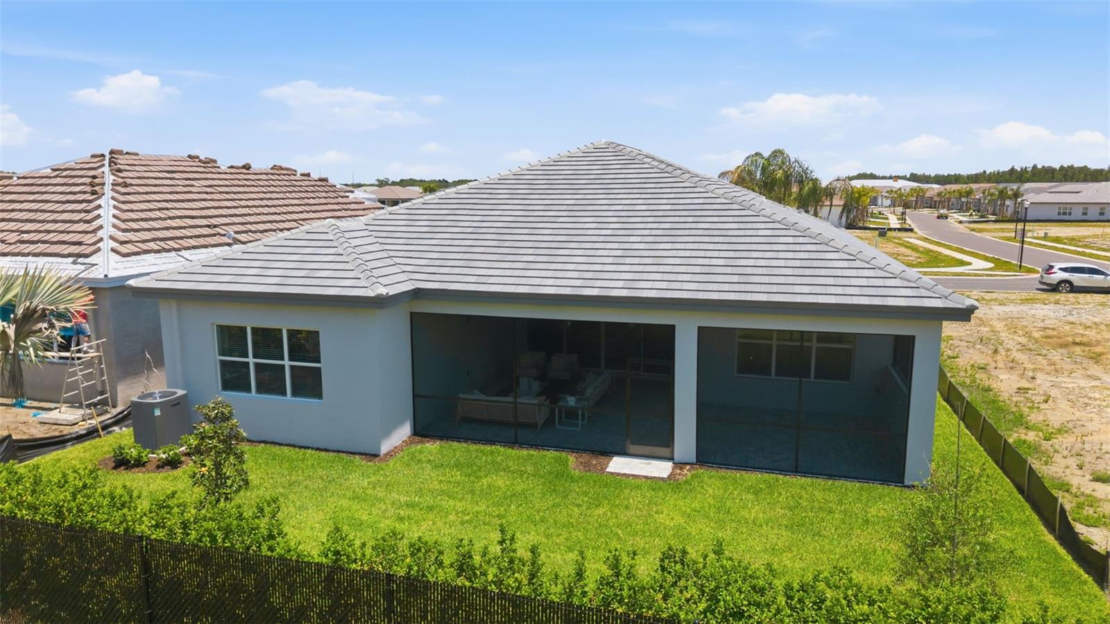 VALENCIA RIDGE - Residential