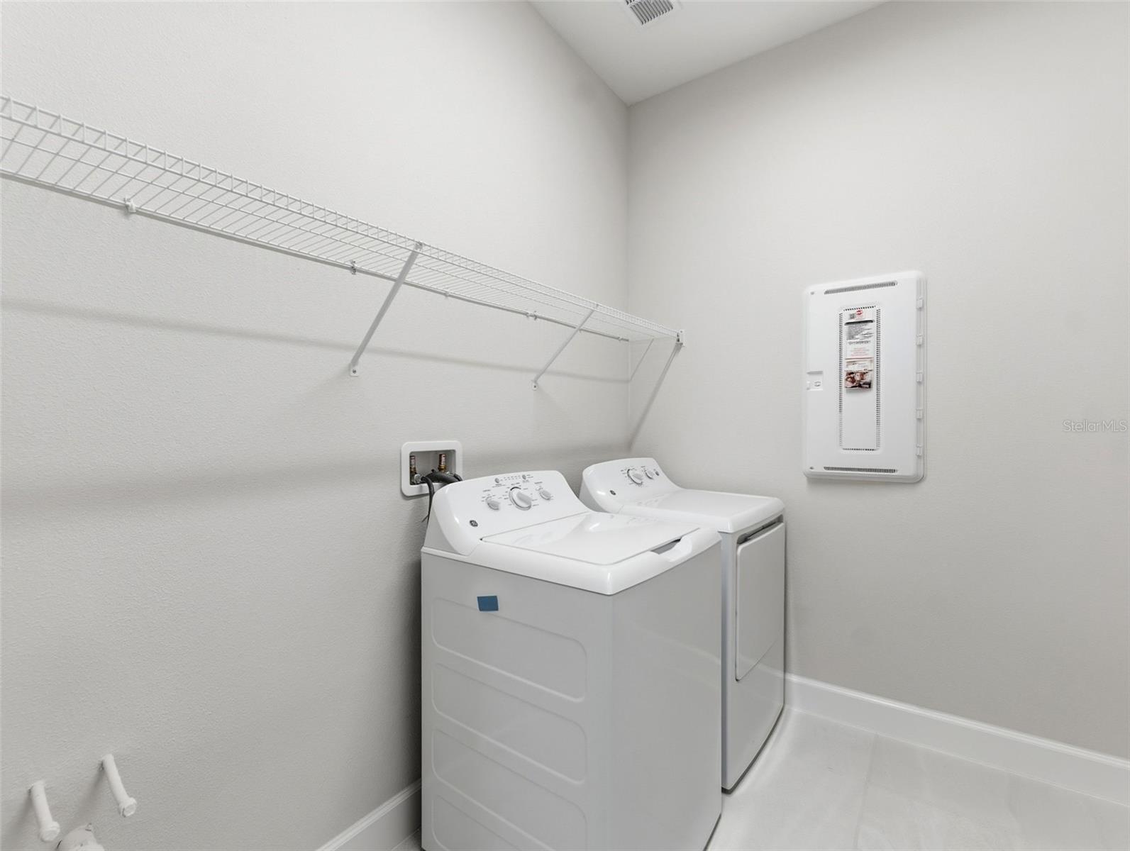 VALENCIA RIDGE - Residential