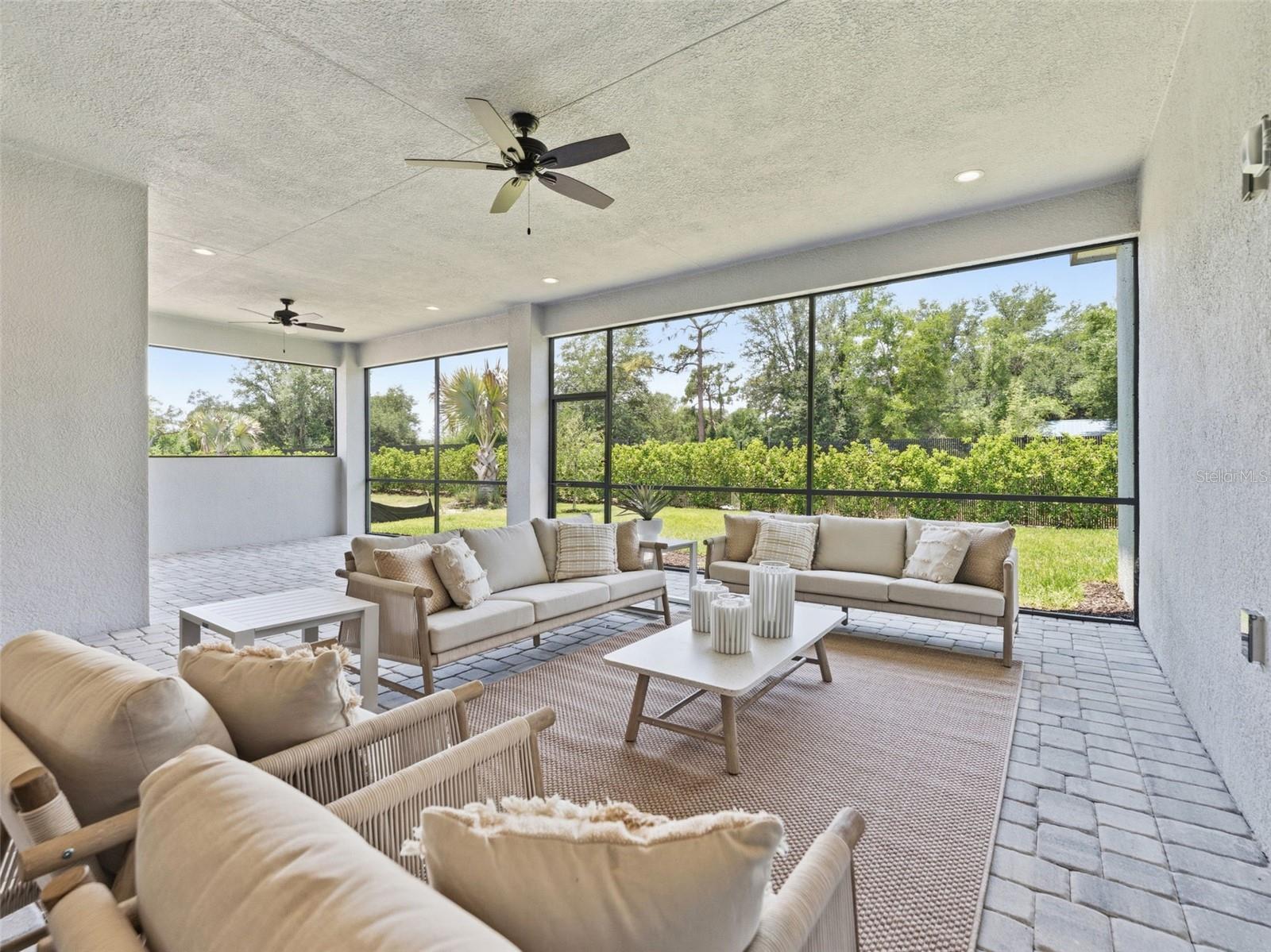 VALENCIA RIDGE - Residential