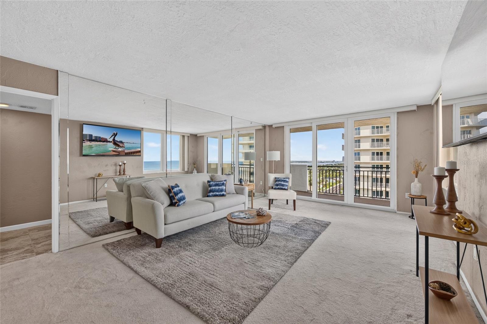 OCEANS SEVEN - Residential