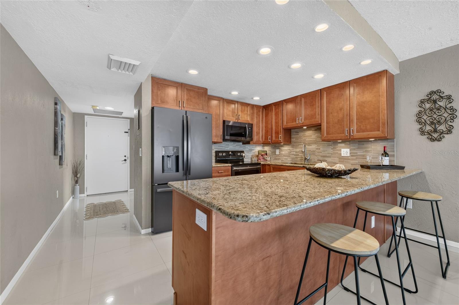 OCEANS SEVEN - Residential