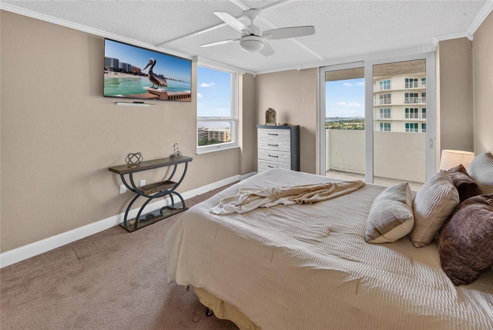 OCEANS SEVEN - Residential
