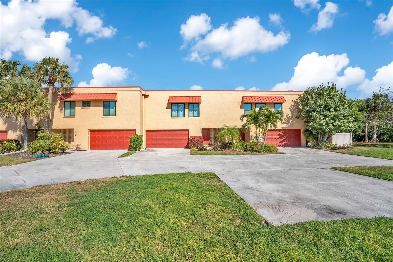 PALMA SOLA HARBOUR SEC 5 - Residential