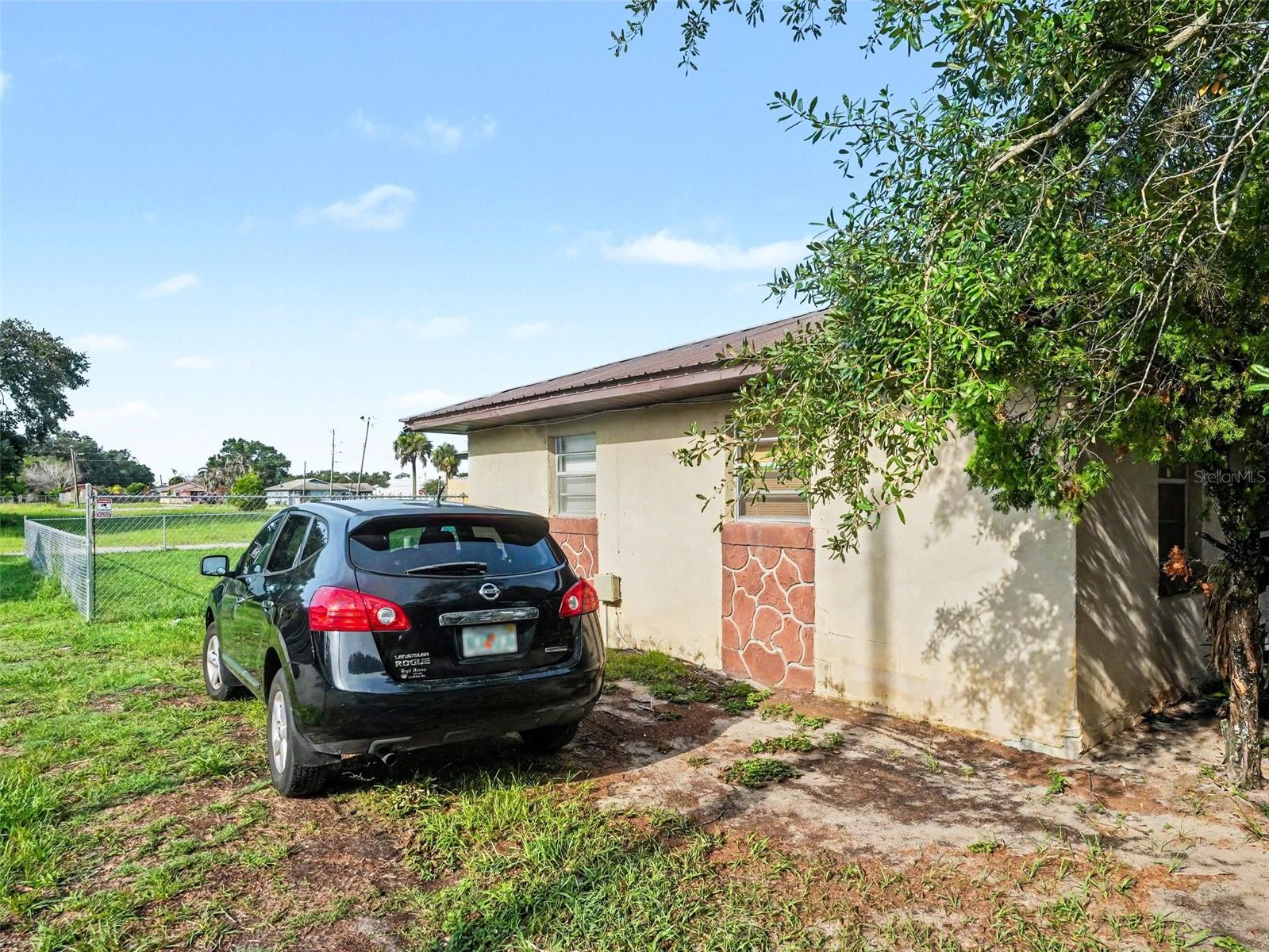 LINCOLN PARK ADD - Residential Income