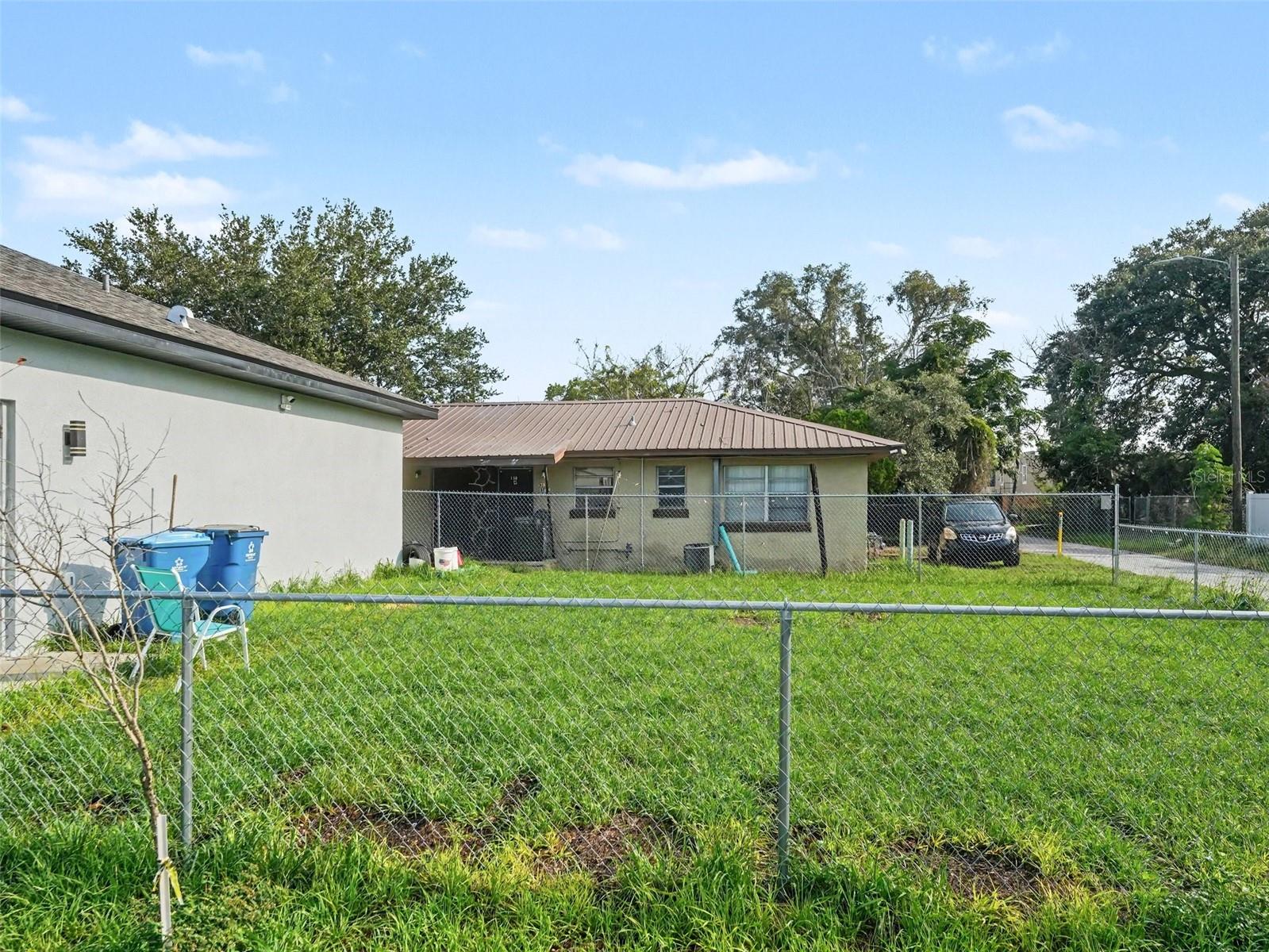 LINCOLN PARK ADD - Residential Income