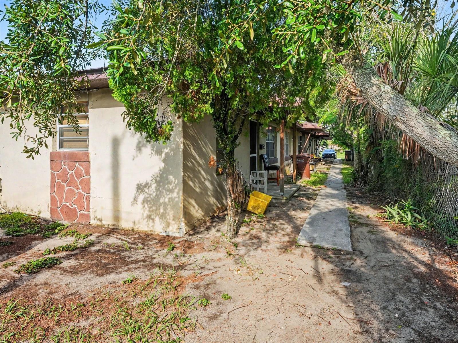 LINCOLN PARK ADD - Residential Income