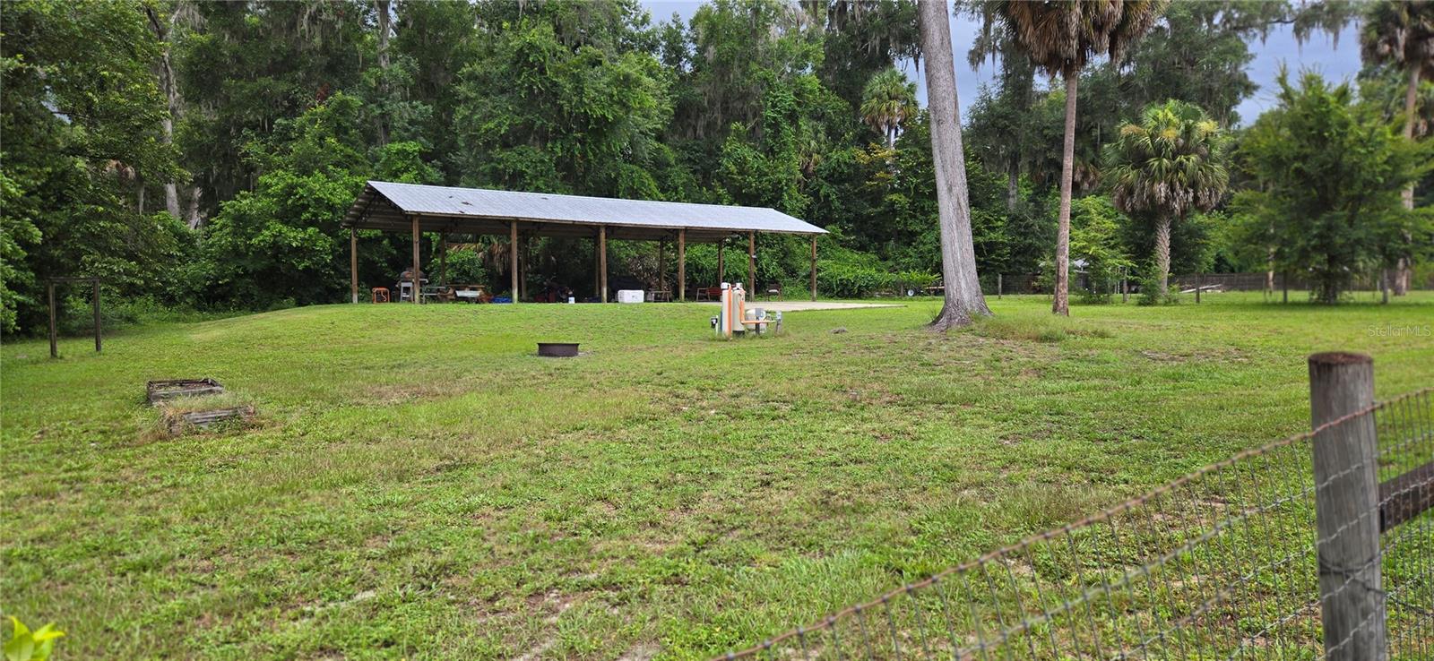 MEADOWBROOK RANCHES ADD 01 - Residential