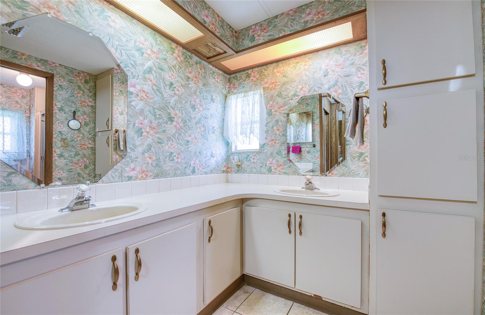 BRIAR CREEK MOBILE HOME COMMUNITY II CONDO - Residential