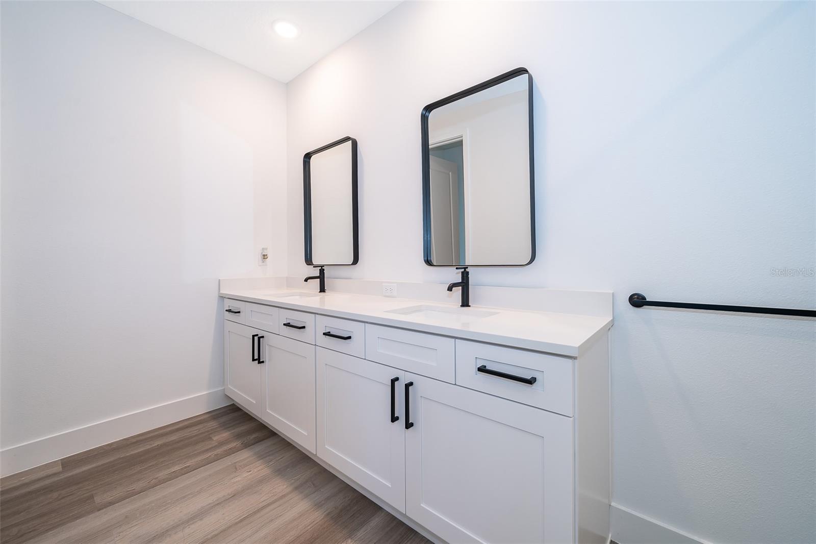BELLA COLLINA WEST SUB - Residential