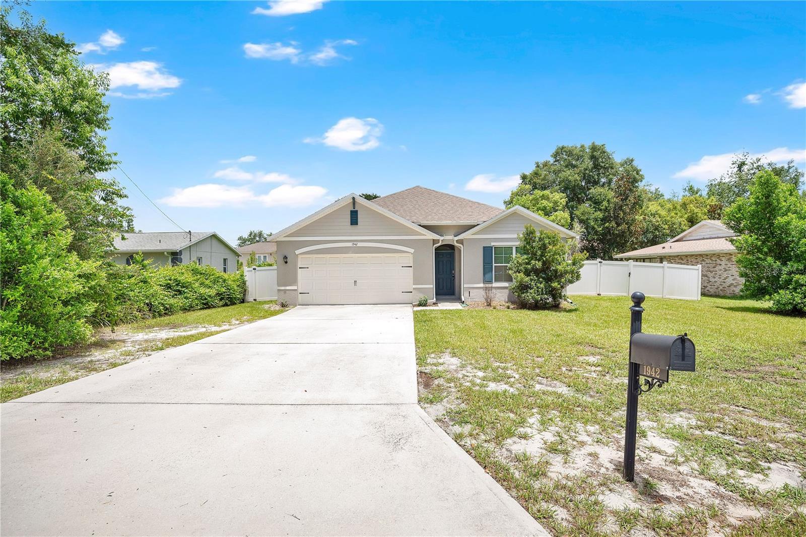 DELTONA LAKES UNIT 13 - Residential
