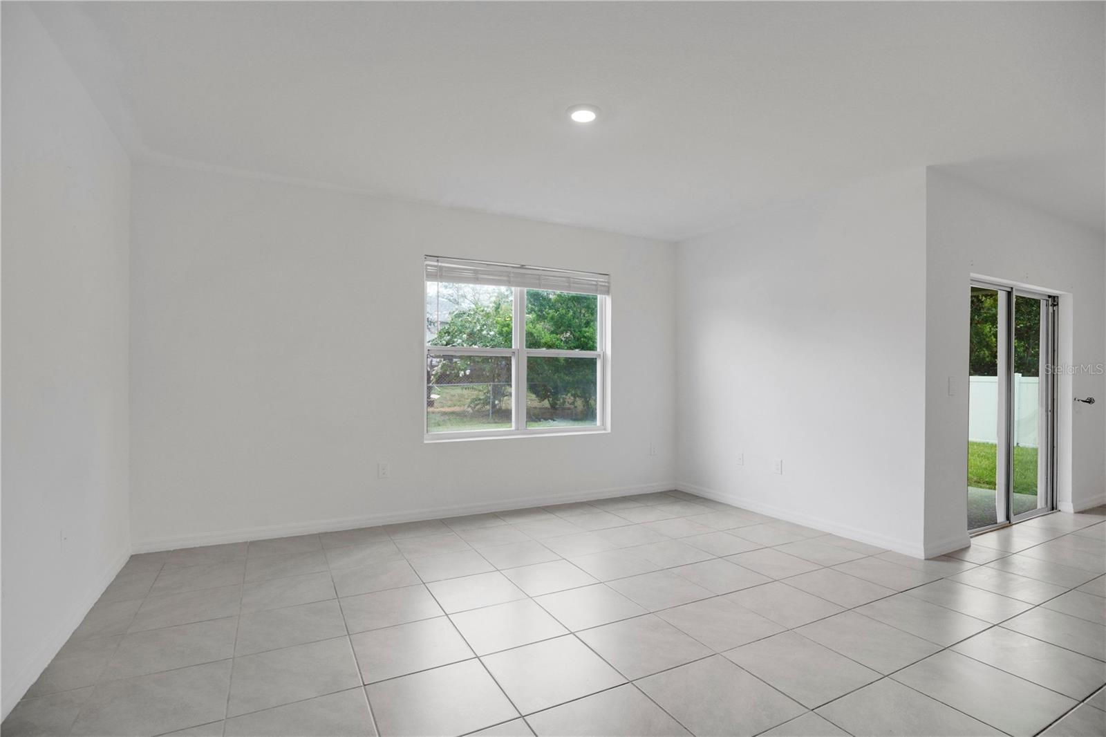 DELTONA LAKES UNIT 13 - Residential