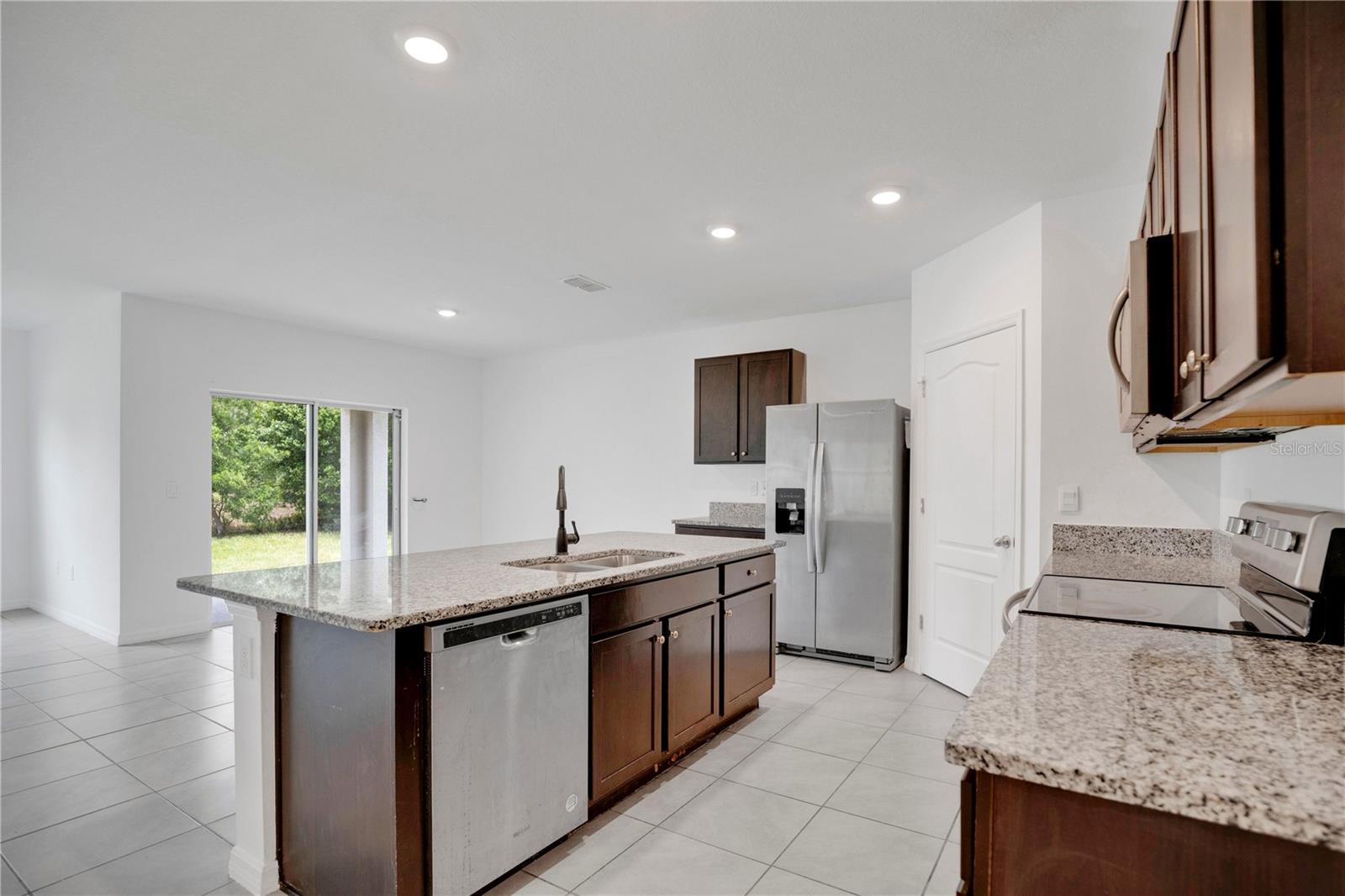 DELTONA LAKES UNIT 13 - Residential