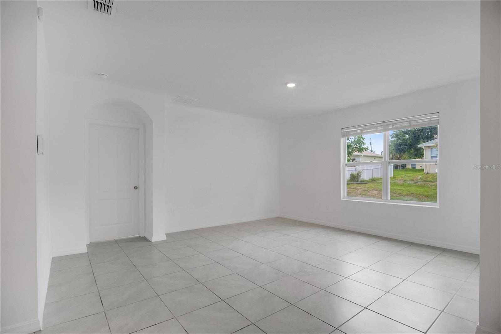 DELTONA LAKES UNIT 13 - Residential