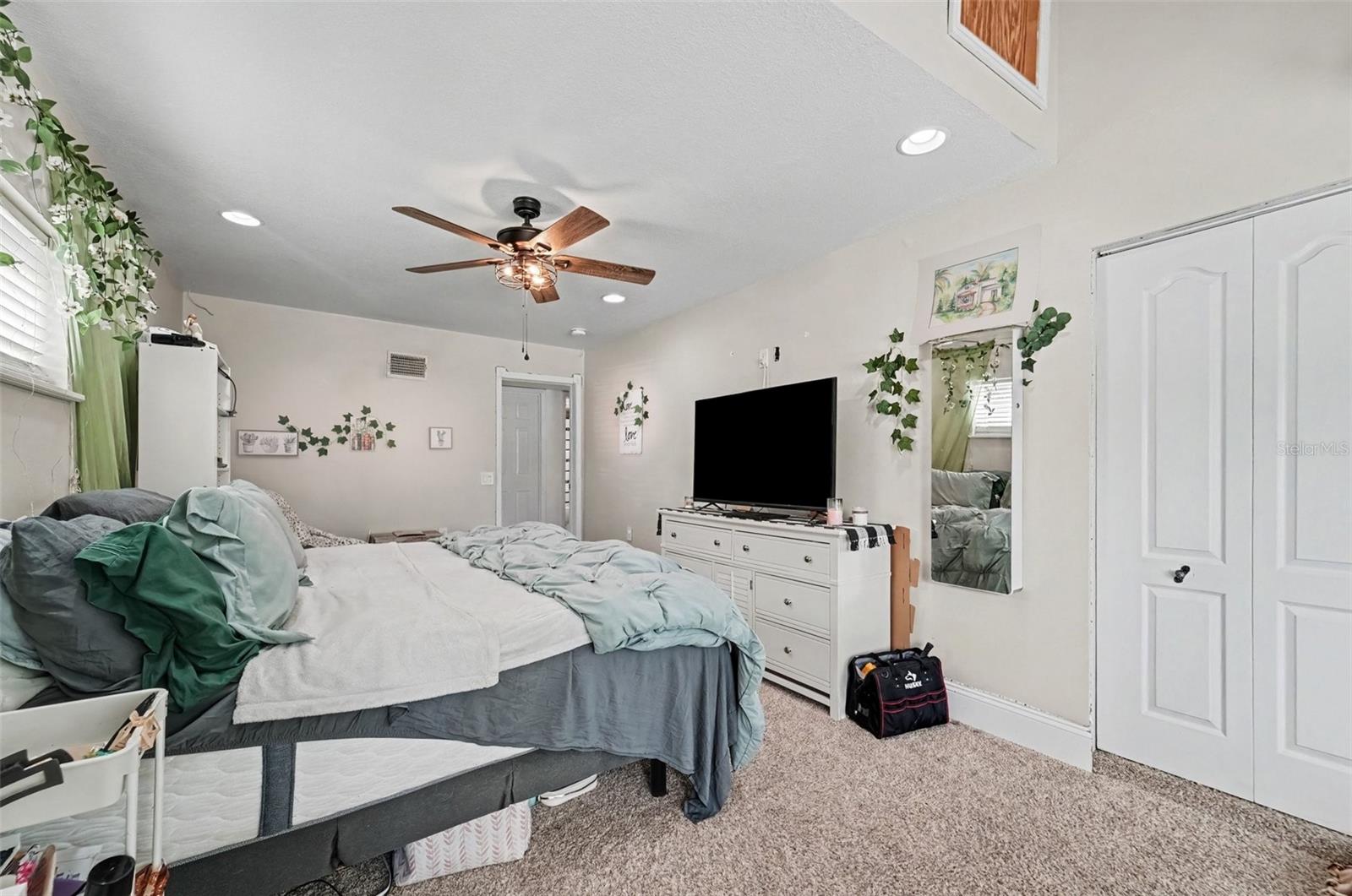 SHADY DELLS - Residential