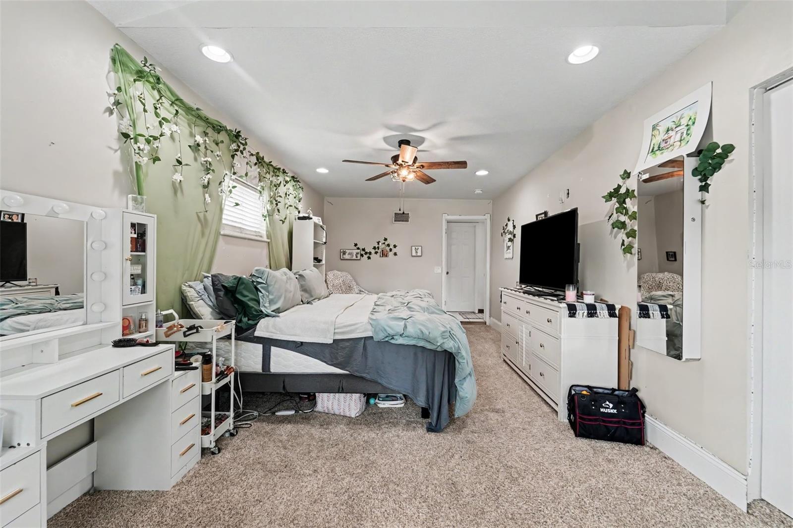 SHADY DELLS - Residential