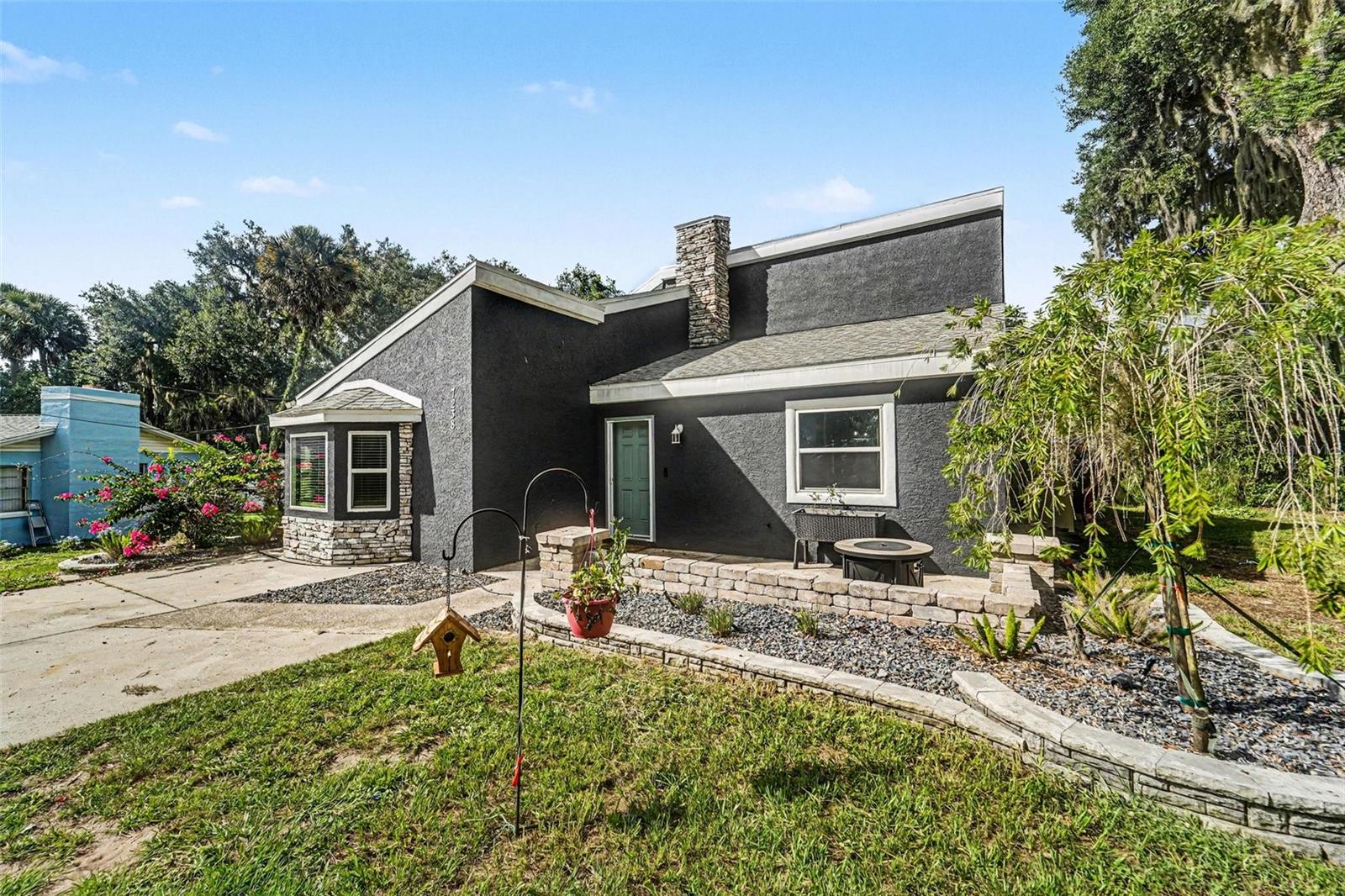 SHADY DELLS - Residential