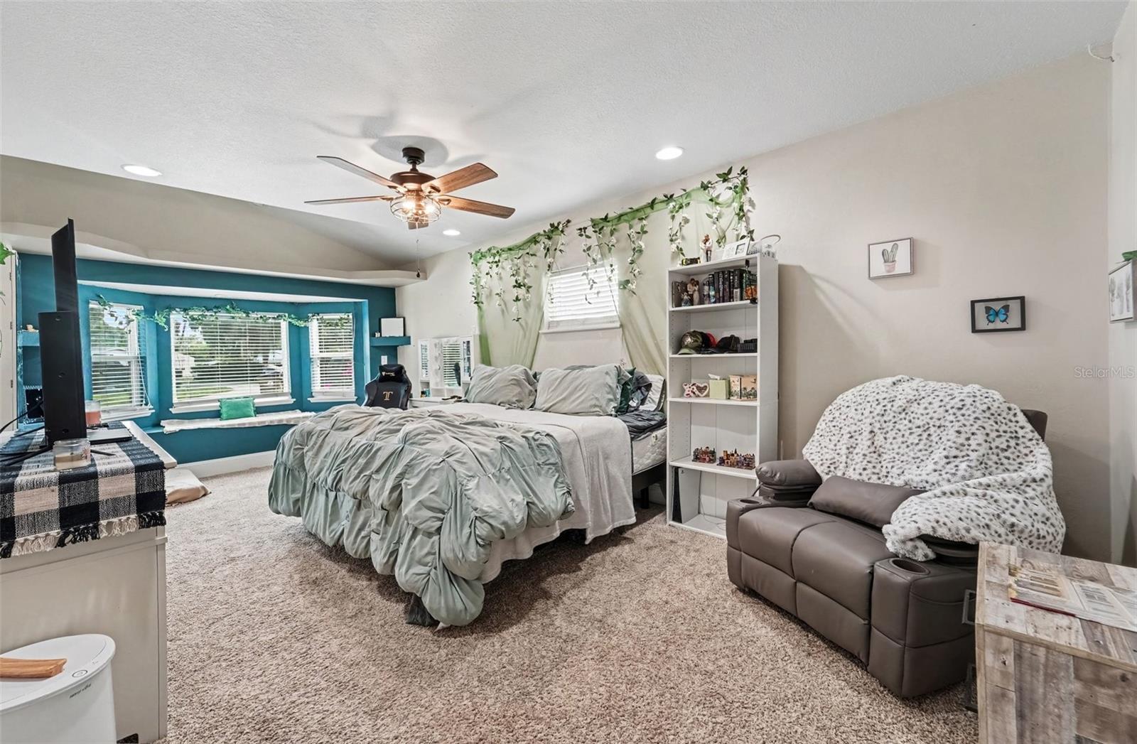 SHADY DELLS - Residential