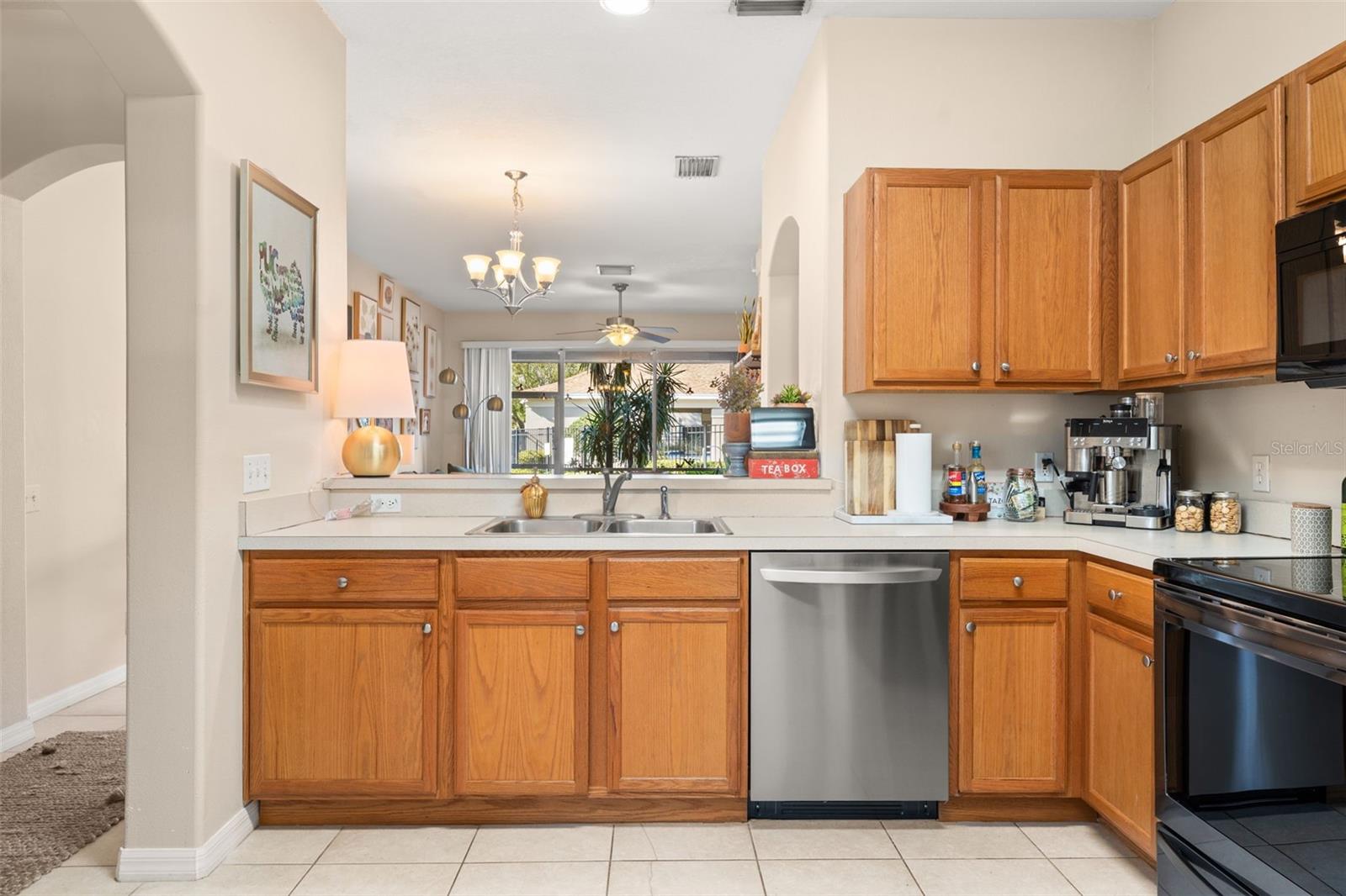 TOWNHOMES AT MILLBROOKE RANCH - Residential