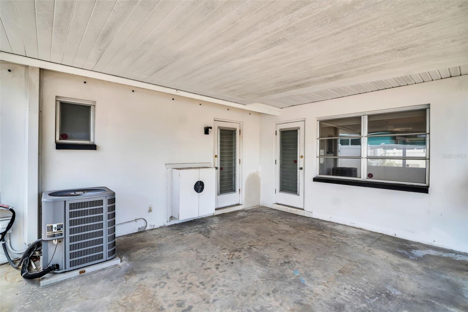 GULF TO BAY ESTATES - Residential